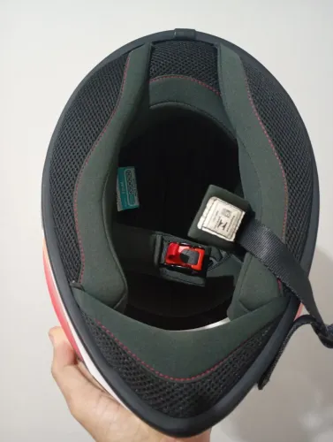 Capacete helt