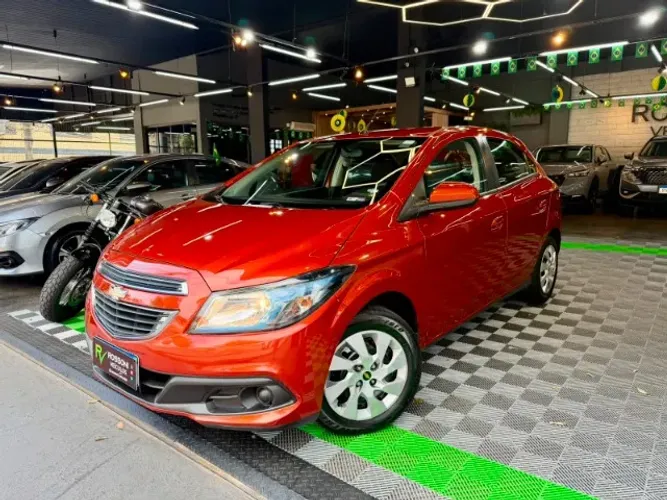 Chevrolet Onix Hatch LT 1.4 8V Flex Power Mec. 4P 2013