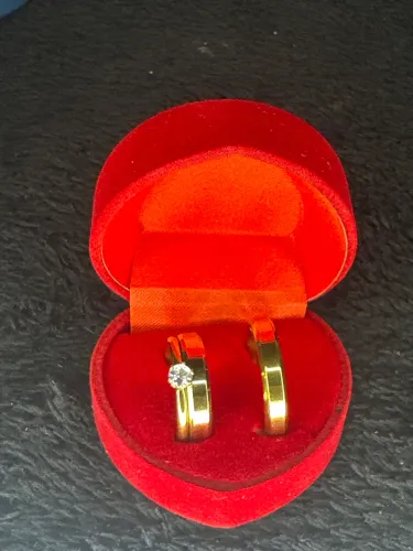 Aliança de casamento e namoro