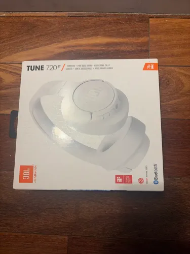 Phone JBL 720 BT wireless