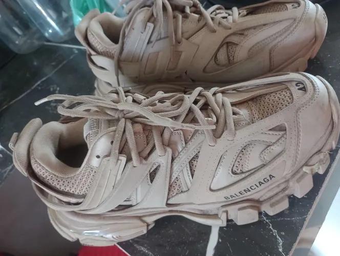 Tênis Balenciaga 42
