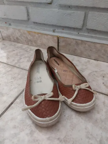 Sapato Moleca- Tamanho 37