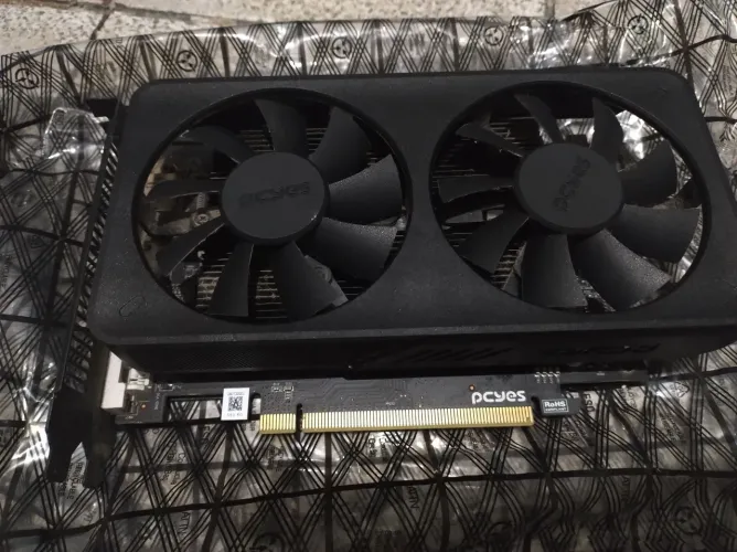 RX 550 4GB PCYes funcionando perfeitamente