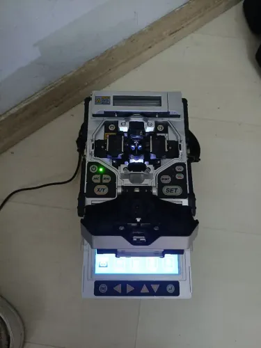 Conectores de fibra e faço fusão 