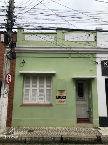 Casa com 3 dormitórios para aluguel e/ou venda no Centro - Pelotas/RS