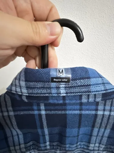 Camisa Xadrez de Flanela Uniqlo (Marca Japonesa) - Azul | Tam. M | NOVA com etiqueta