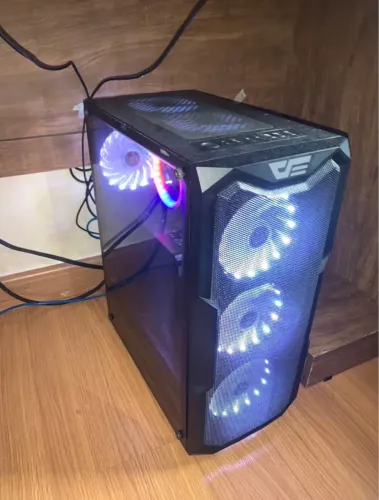 PC gamer + Teclado + mouse + 2 monitores