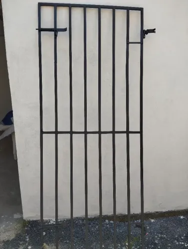 Vendo portão de Metalon 2,20 x 90