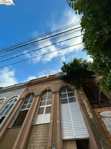 Casarões na Av. Serzedelo Correa, Batista Campos