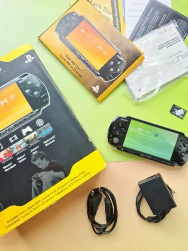 PSP 3000 Preto Completo 8Gb Pronto para Uso e Cheio de Jogos