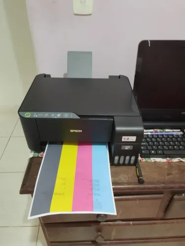 Vendo epson l3250 bem conservada