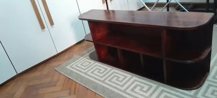 Estante/prateleira MEDIDAS NA DESCRIÇÃO 