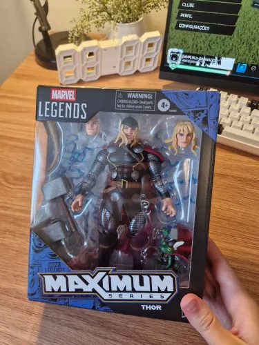 MARVEL LEGENDS THOR MAXIMUM