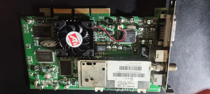 Radeon 7200 ALL in Wonder agp