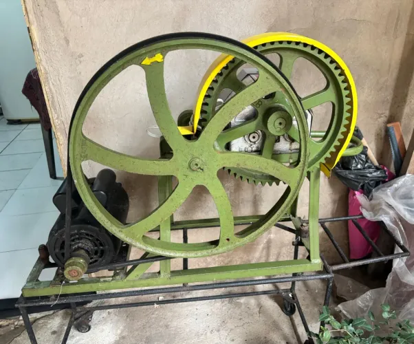 Vendo moedor de cana