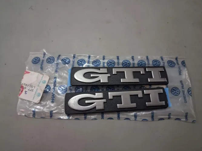 Par Emblema Gti friso lateral Gol Gti 8v bola g2