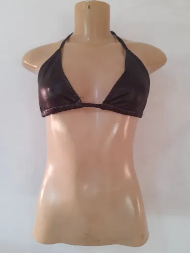 Biquíni para bronzeamento artificial 