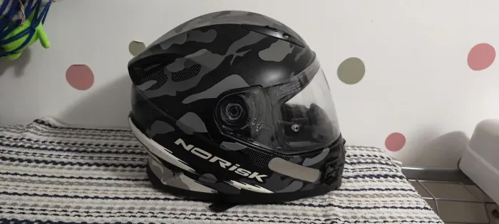 Capacete Norisk FF308 Destroyer com óculos internos