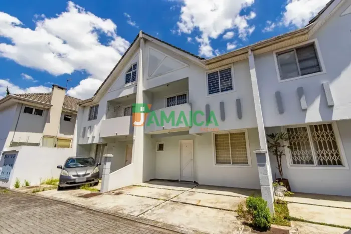 Sobrado para locação com 109 m² na Rua Rua Doutor Carlos Bruno Breithaupt Jardim das Amer