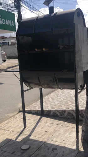 Vendo churrasqueira