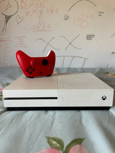 ? Xbox One S 1TB Branco + Controle - Excelente Estado, Muito Conservado