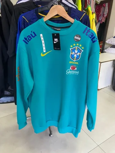 BLUSA DE FRIO BRASIL TAMANHO GG 120,00