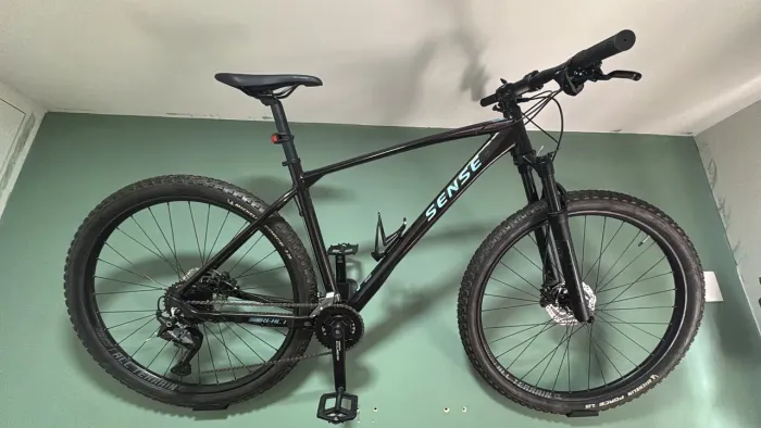 Bicicleta Sense React Pro 2025