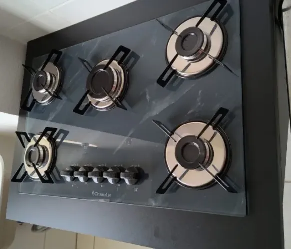 Fogão Cooktop Classic - 5 Bocas - Tripla Chama - Marmorizado Preto