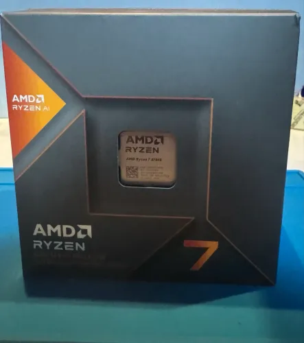 Processador AM5 7 8700G LACRADO