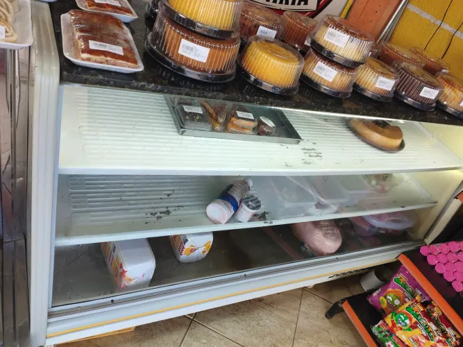 Balcão seco, balcão gelado, estufa de salgados