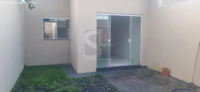 Casa para Venda em Uberlândia, Jardim Canaã, 2 dormitórios, 1 suíte, 2 banheiros, 2 vagas