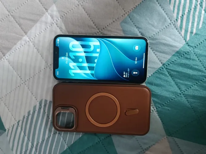 IPHONE 11 PRA SAIR LOGO