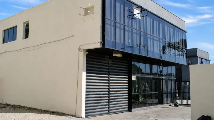 Galpão 600m² c/ pátio 1.000m² - Hauer, Curitiba