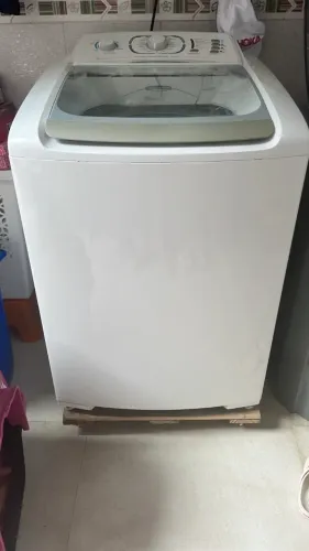 Maquina de Lavar Electrolux 15 Kgs Semi-nova em bom estado