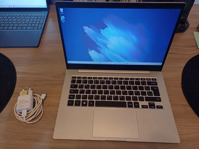 Samsung Galaxy Book Go