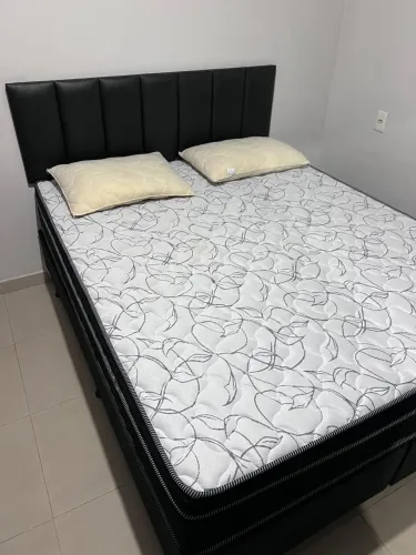 Cama Box Queem