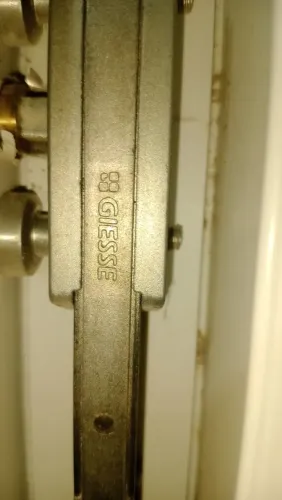 PORTAS DE VIDRO GIESSE ANTI-RUIDOS