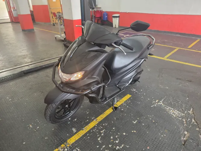 YAMAHA FLUO 125 ABS