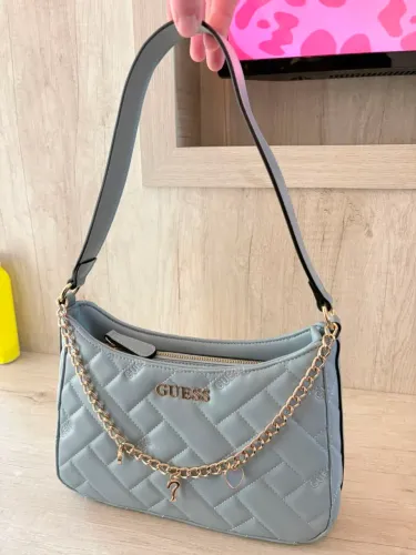 Bolsa Original guess, cor lindíssima e peça única, compra feita fora do Brasil.