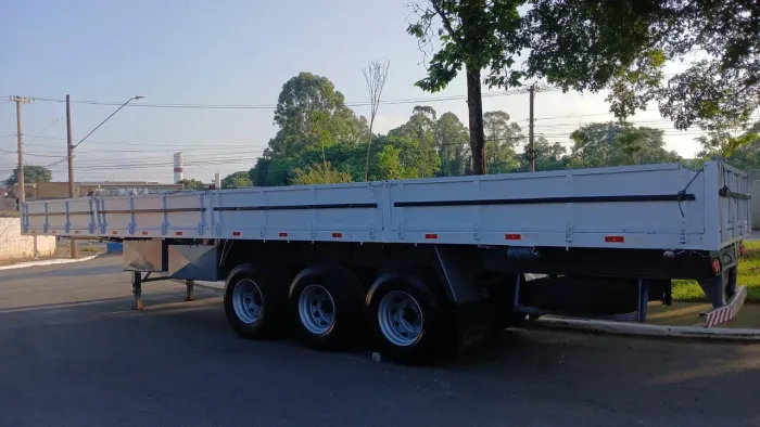 Vende se 12 loks plataforma para descarga com contêiner