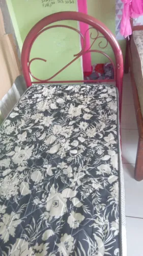Cama em tubular solteiro+colchão espuma
