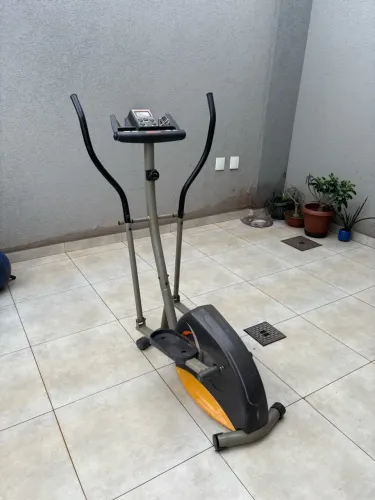 Elíptico Athletic Advanced 330E