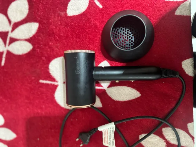 Secador de cabelo potente dobrável