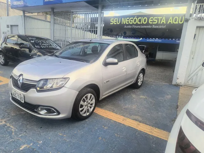 Renault Logan Authentique Hi-flex 1.0 16V 4P 2015