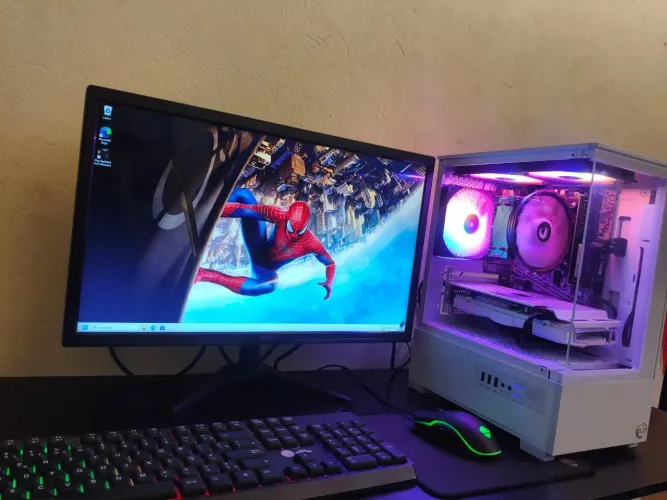 PC Gamer Completo Ryzen 3 4100 | RX 580 8GB | 16GB RAM | SSD 480GB + Monitor 21,5"
