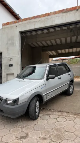 Fiat Uno Mille Celeb. WAY Econ. 1.0 F.flex 4P 2013