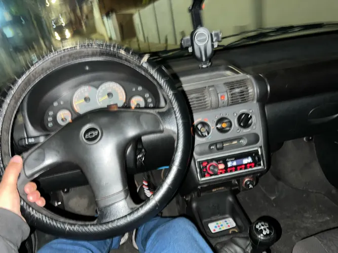 Chevrolet Corsa SED Class.spirit 1.0/1.0 Flexpower (álcool) 2008