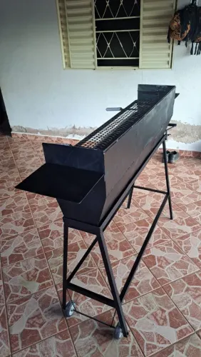 Churrasqueira pra espetinho