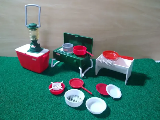Barbie Camping/acessórios originais e outros