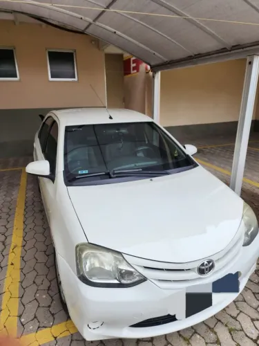 Toyota Etios XS Sedan 1.5 Flex 16V 4P Mec. 2015